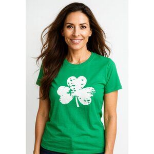 Women’s St. Patrick’s Day Short Sleeve T-Shirt with Accessories – Size M – NWOT